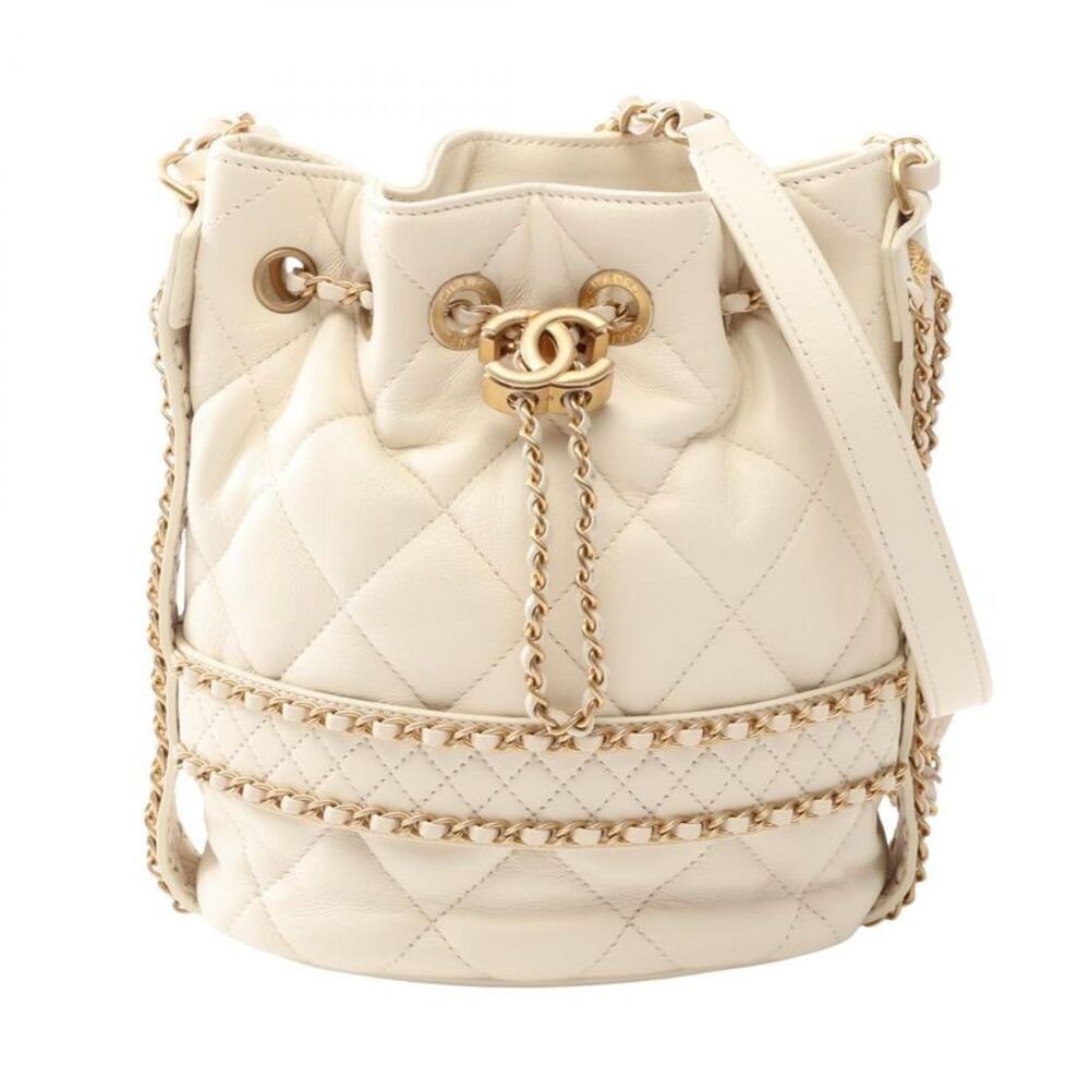 CHANEL Matelasse Lambskin Bucket Bag